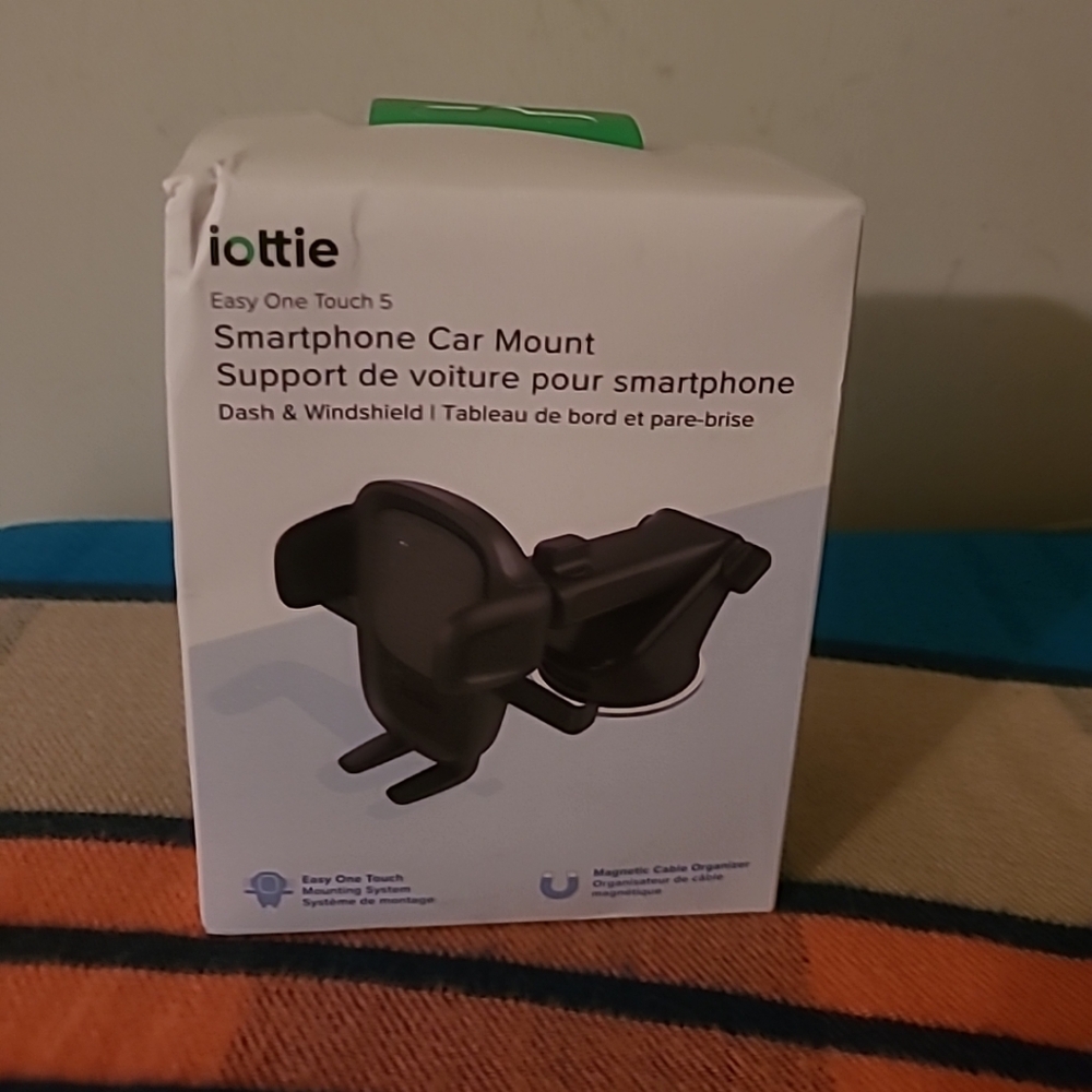 iottie easy One Touch 5 smartphone car mount